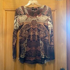 Women's long sleeve top